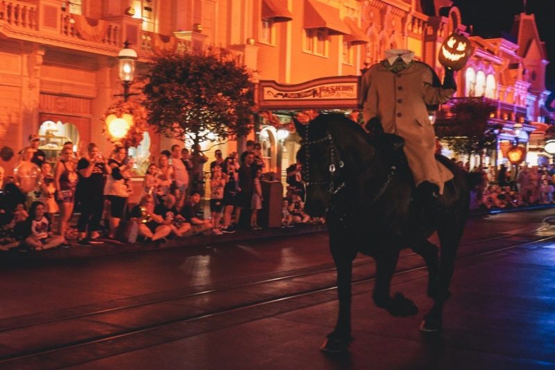 Headless Horsemen at Mickeys Not SO Scary Halloween Party