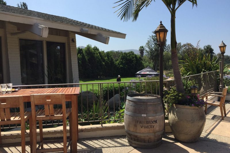 Beautiful Patio offering Al Fresco Dining at Aquaterra Restaurant in Fallbrook CA | Global Munchkins