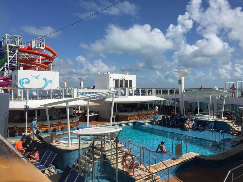 Main pool on NCL Getaway