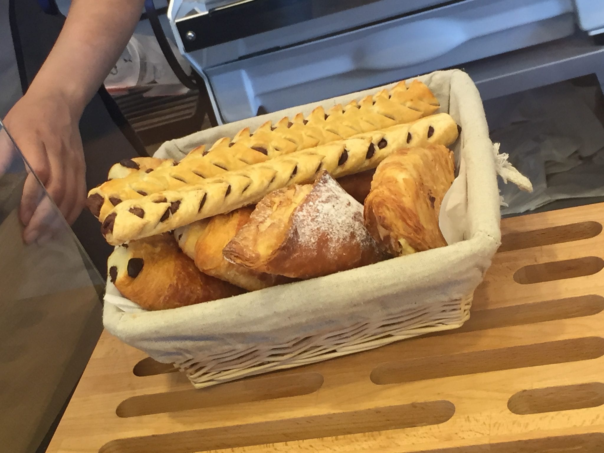 french_pastries_basket