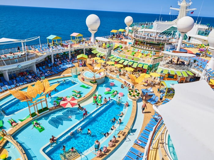 Navigator of the Seas Review! Is this the best ship sailing out of Los Angeles 14 ROyal Caribbean Navigator of the Seas Pool Deck