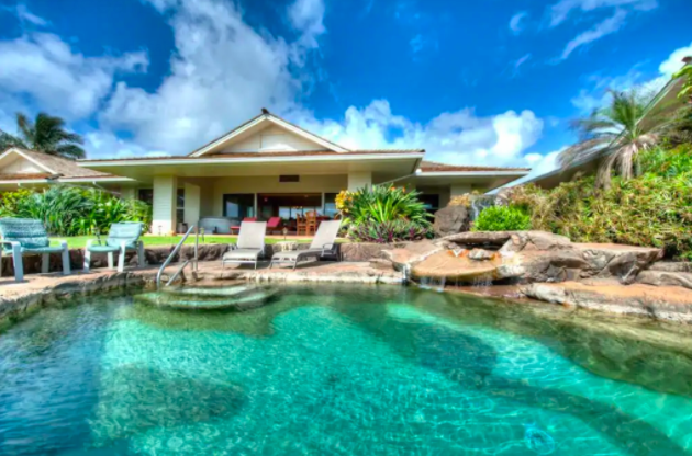 vacation rental pool